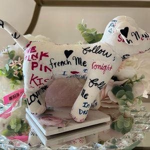 VICTORIA SECRET PINK DOG